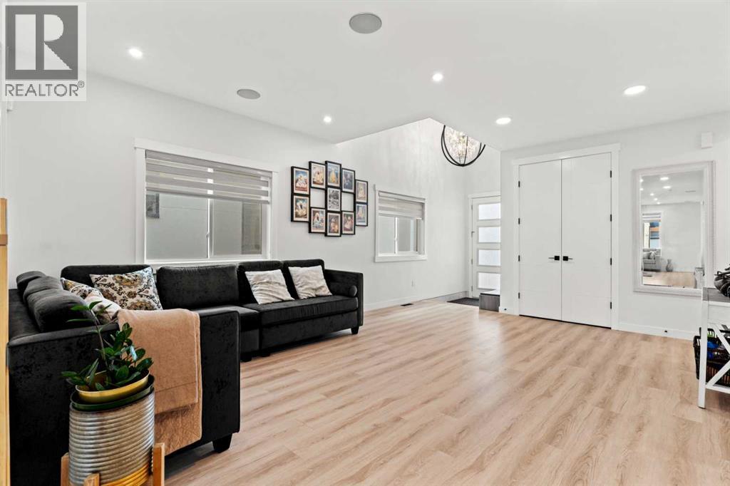 4524 87 Avenue NE - 8