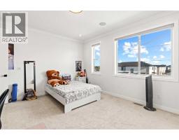 4524 87 Avenue NE - photo 32