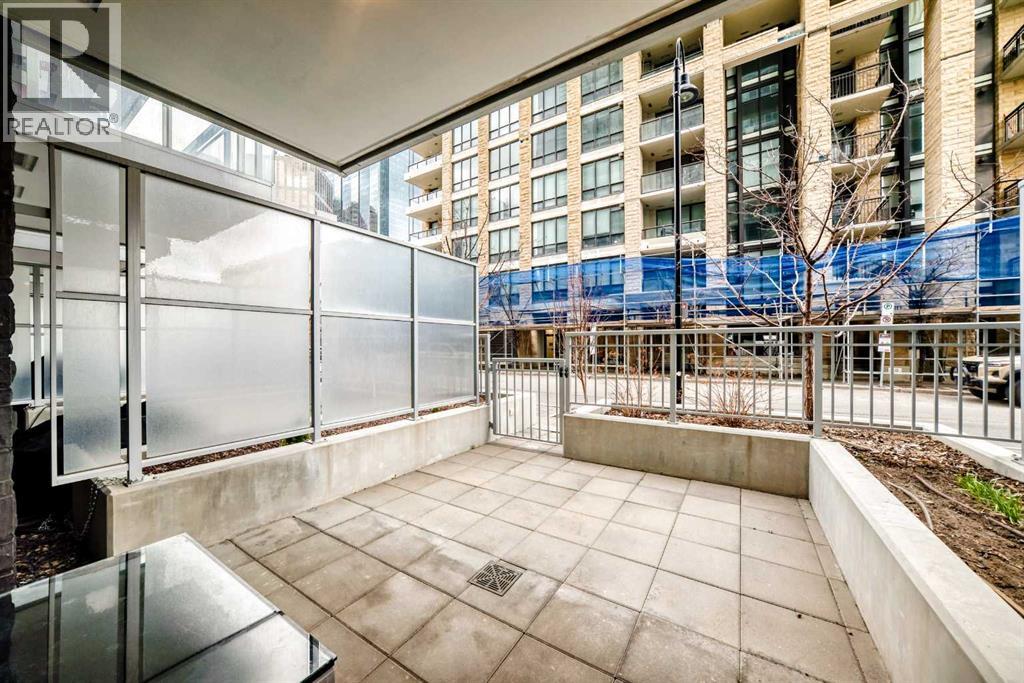#104 108 Waterfront Court SW - 10