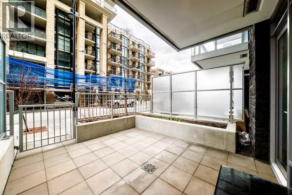 #104 108 Waterfront Court SW - 12