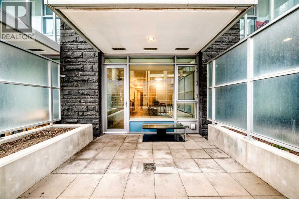 #104 108 Waterfront Court SW - 14