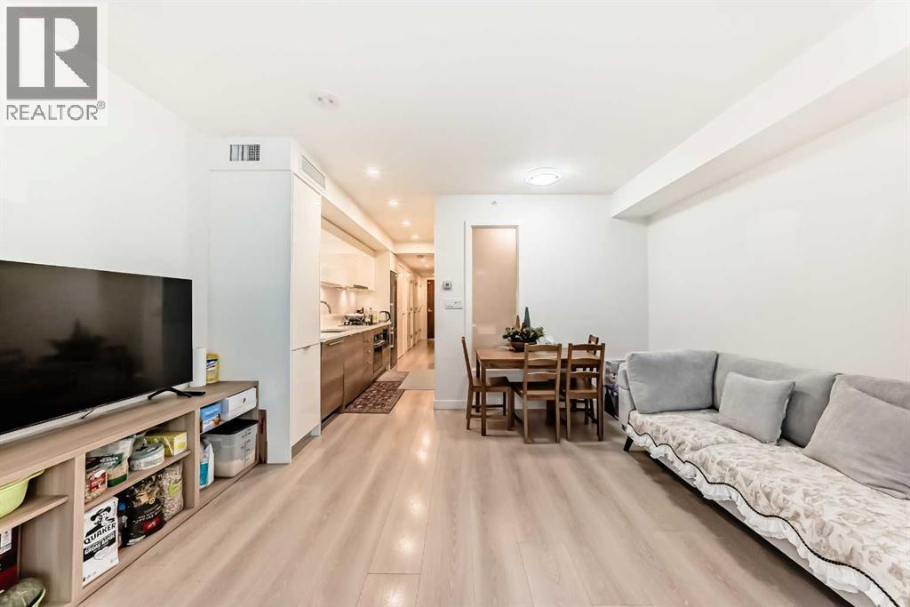 #104 108 Waterfront Court SW - 17