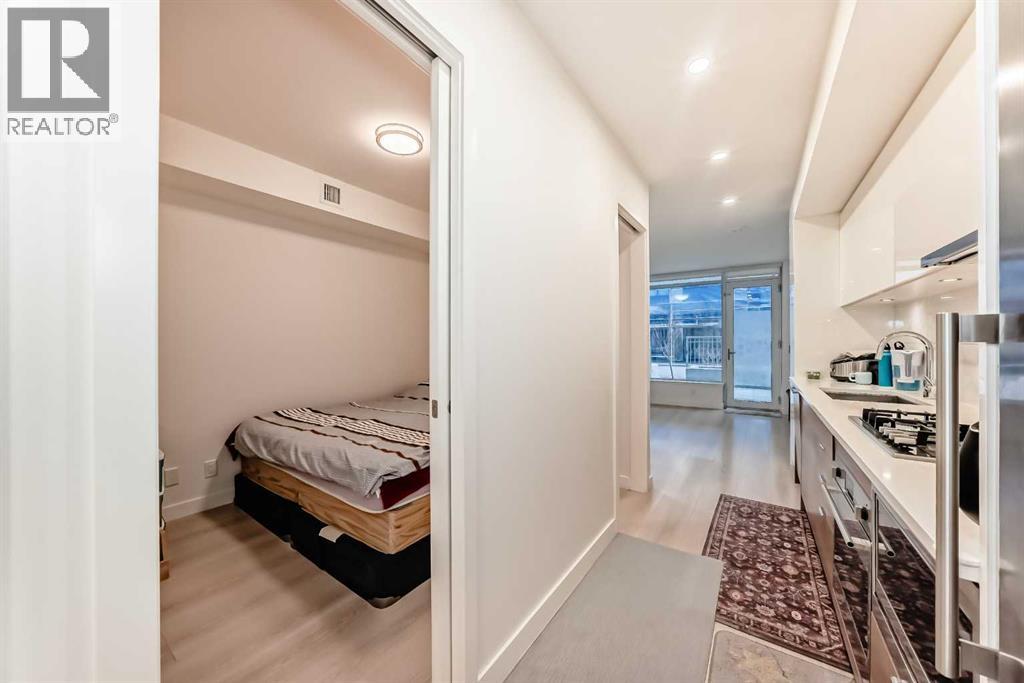 #104 108 Waterfront Court SW - 28