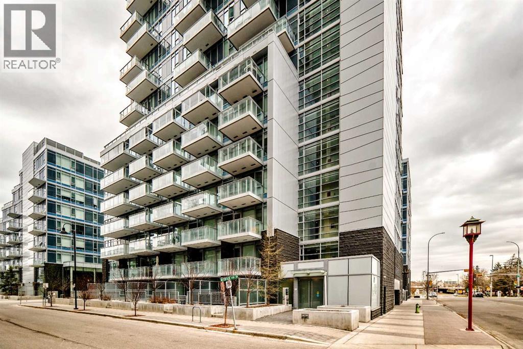 #104 108 Waterfront Court SW - 44
