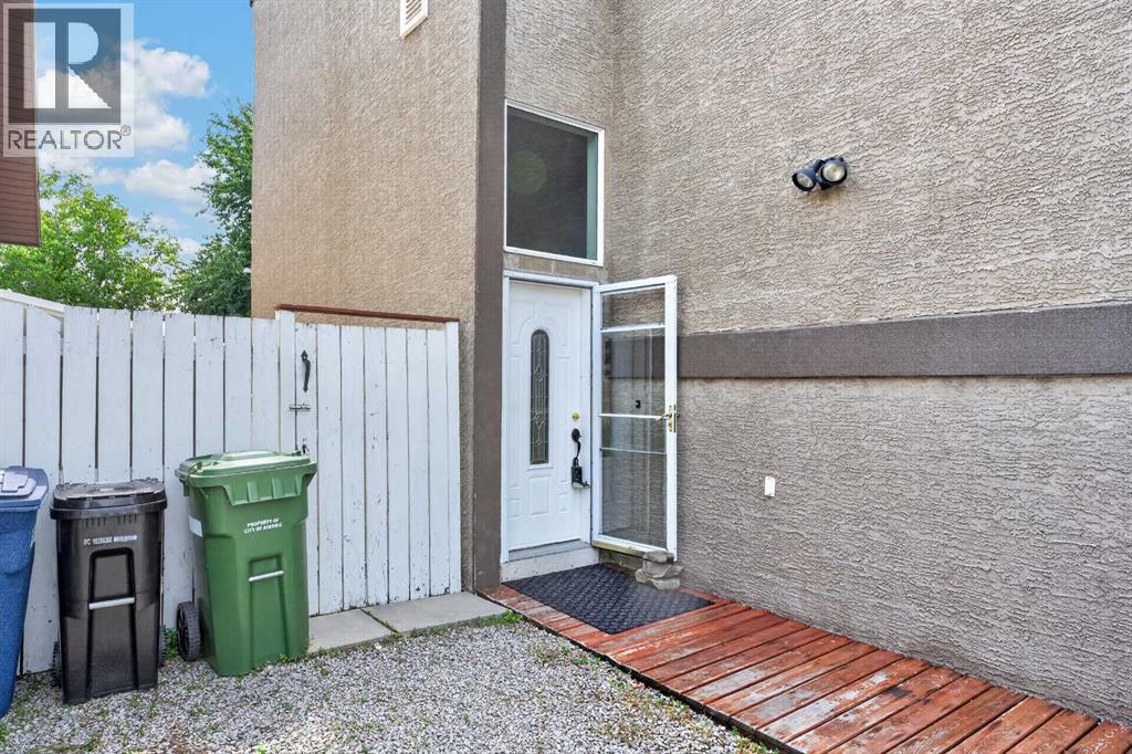 91 Emberdale Way SE - 2