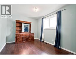 310 Douglas Crescent, Saskatoon, SK S7L4T4 Photo 24