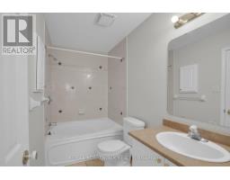 5 Maple Park Private, Ottawa, ON K1T4A6 Photo 23