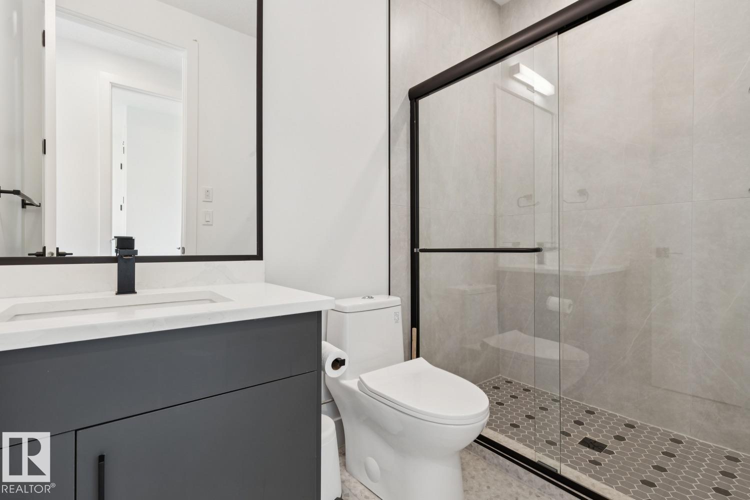 10531 67 AV NW NW - Photo 19