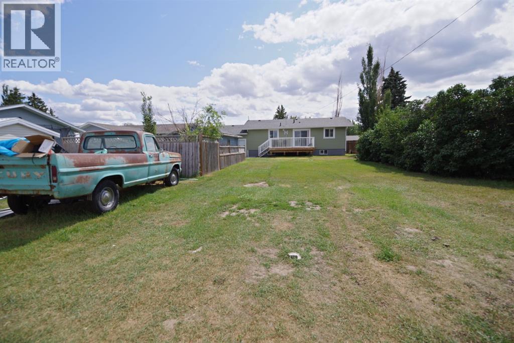 946 3 Avenue - 32