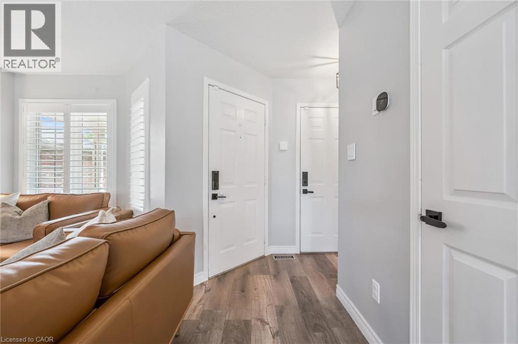109 RUSH MEADOW Street — photo 3