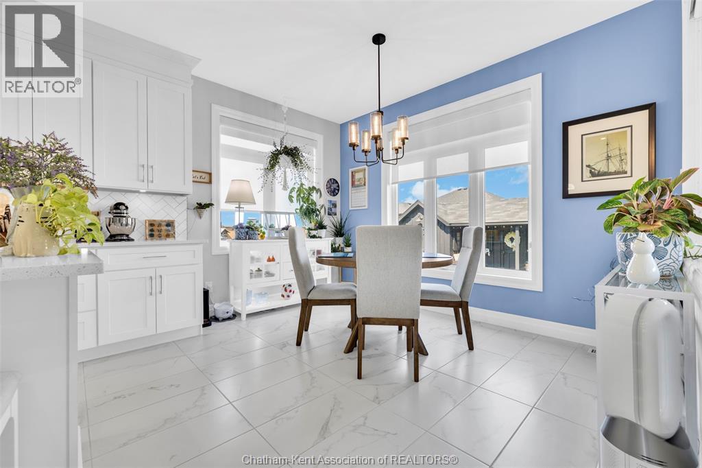 27 TRACY DRIVE - 8