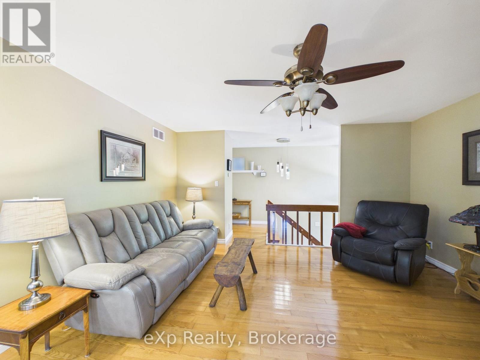 330 TYENDINAGA DRIVE - 14