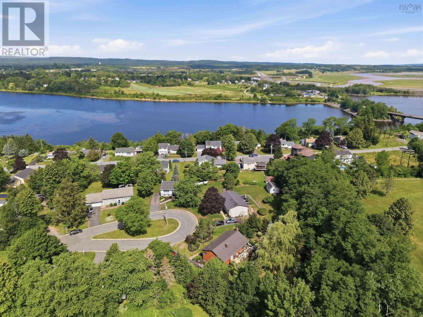 8 Lakeview Drive - 3
