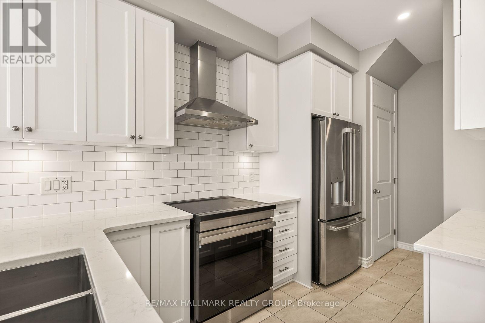 3 Bed, 5 Bath House for Sale in Ottawa – 834 CEDAR CREEK DRIVE, Ottawa – MLS# X13653638 - Image 11