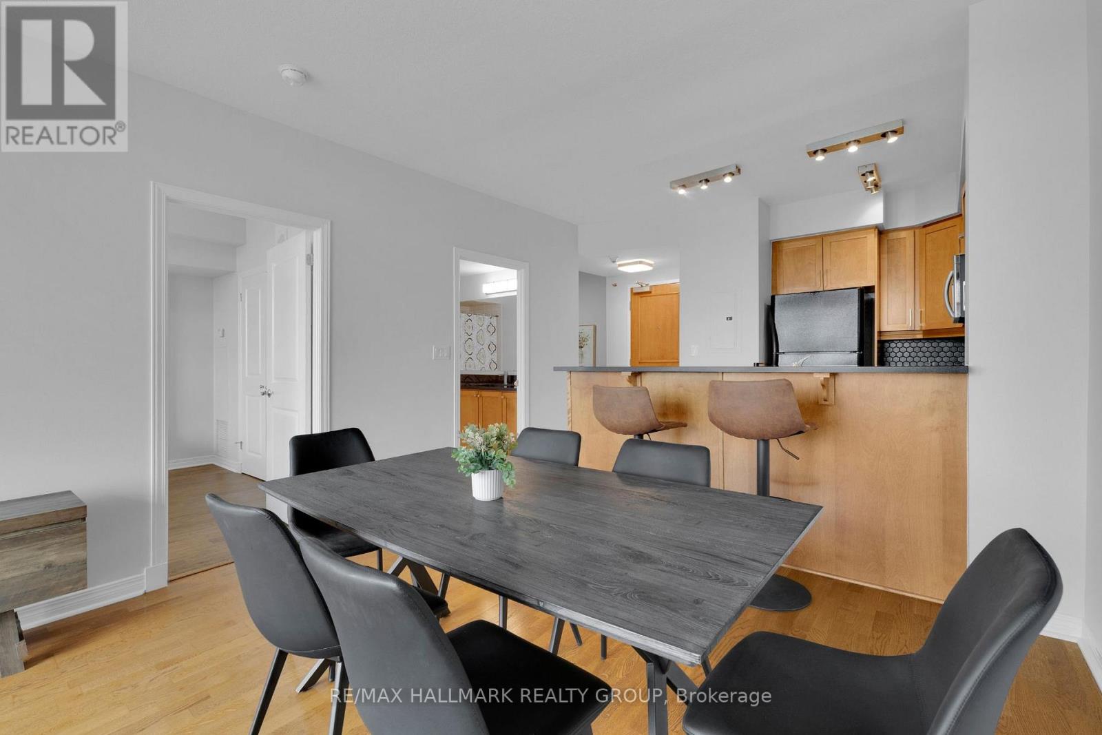 1 Bed, 1 Bath House for Rent in Ottawa – 1604 – 570 LAURIER AVENUE W, Ottawa – MLS# X13653662 - Image 6