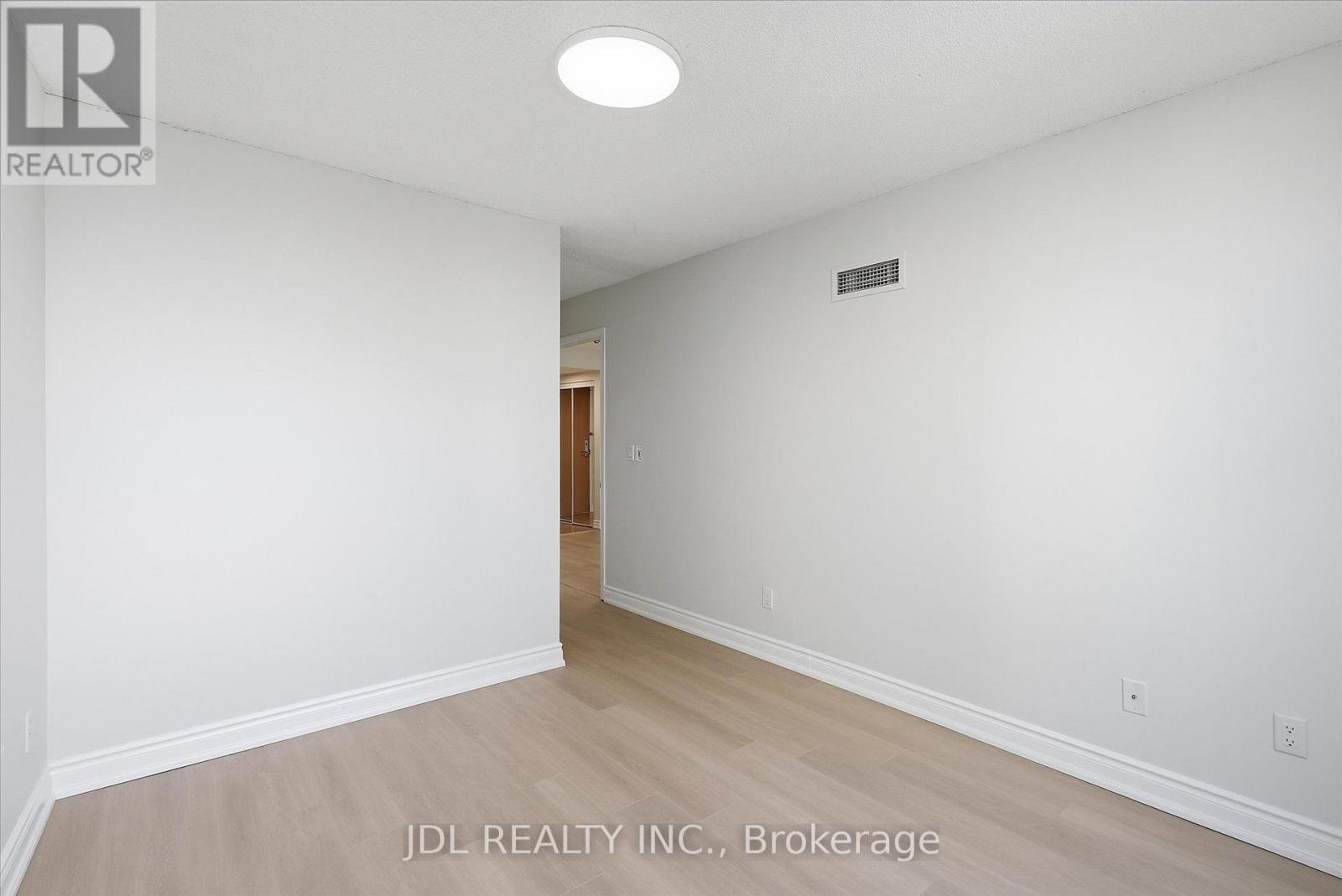 #516 503 BEECROFT ROAD - 14