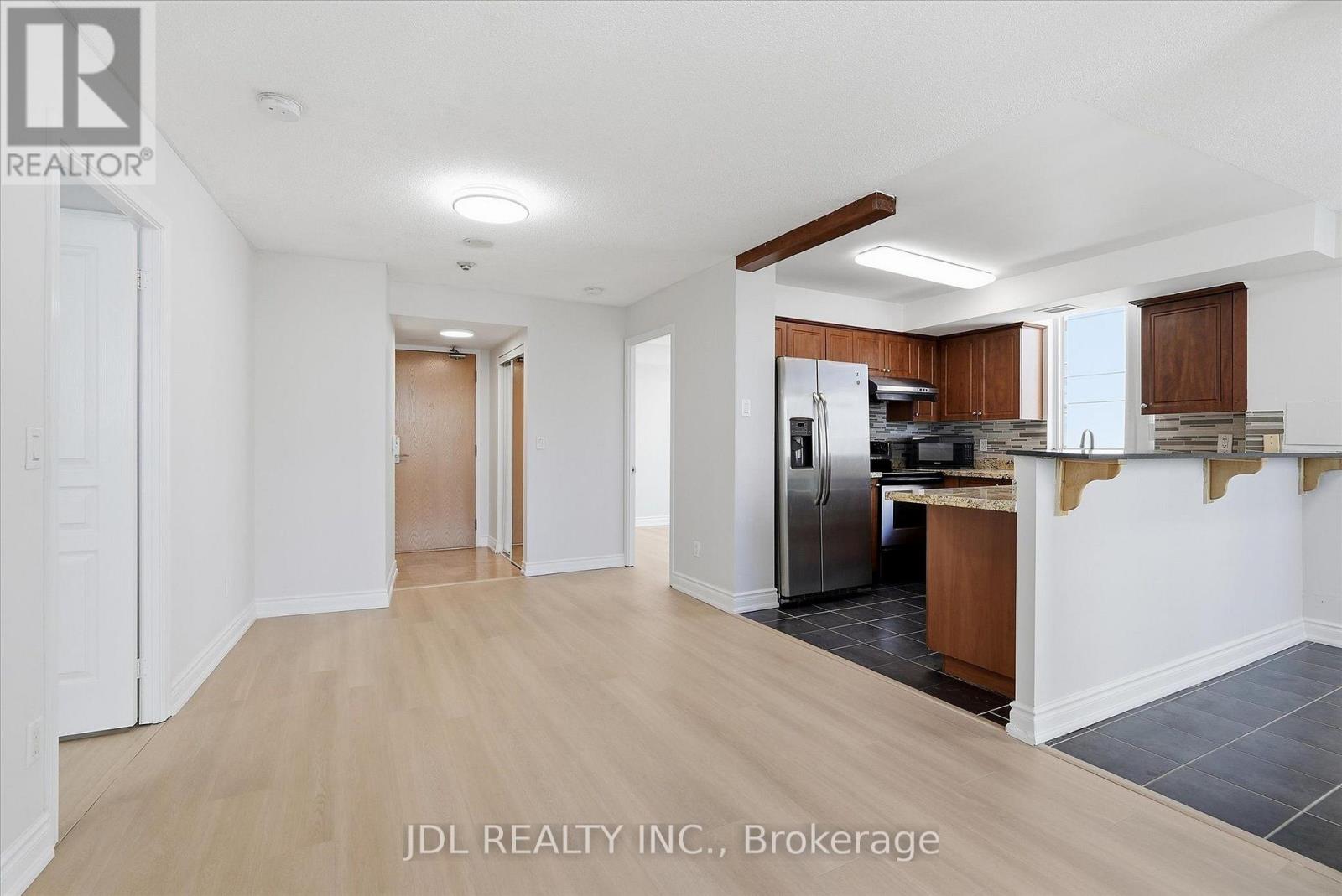 #516 503 BEECROFT ROAD - 6