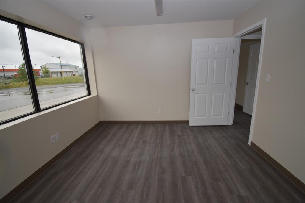 4302 44 Avenue - Photo 7