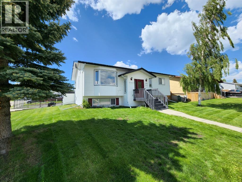 11530 Manning Crescent