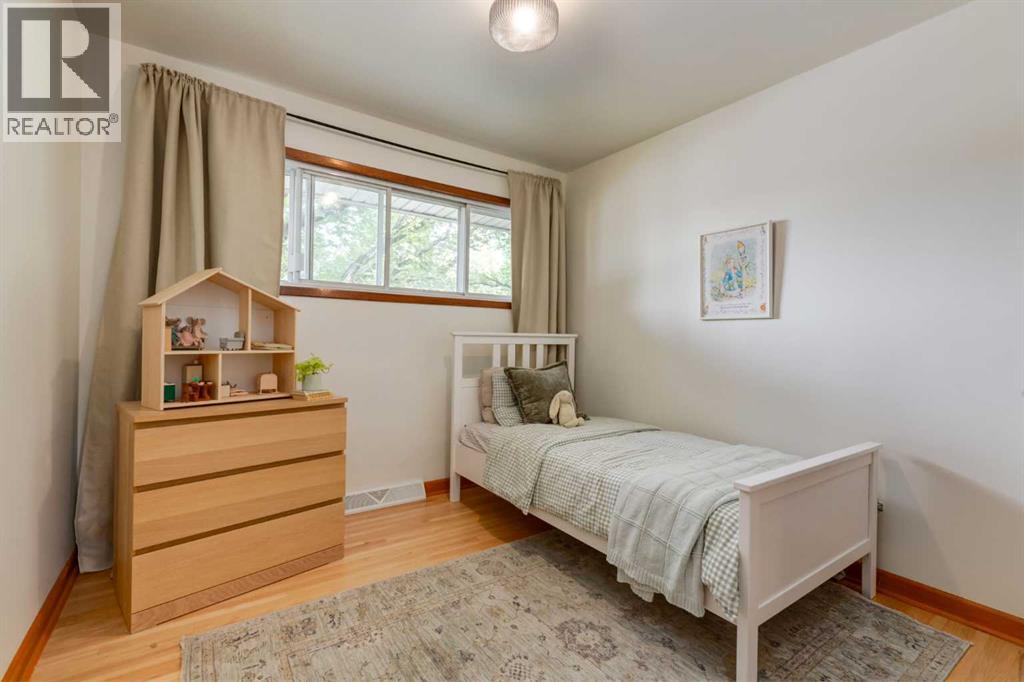 131 Thorncrest Road NW - Image 14