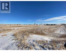 206 Railway Street, Pincher Station, AB T0K1W0 Photo 6