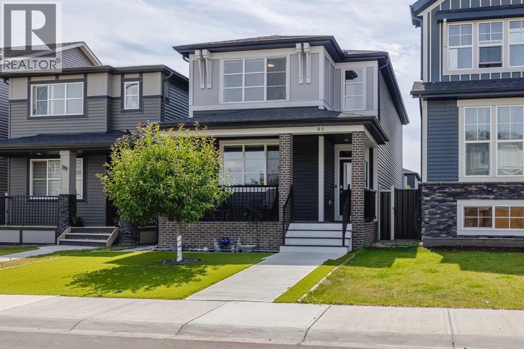 85 Legacy Glen Point SE - 1