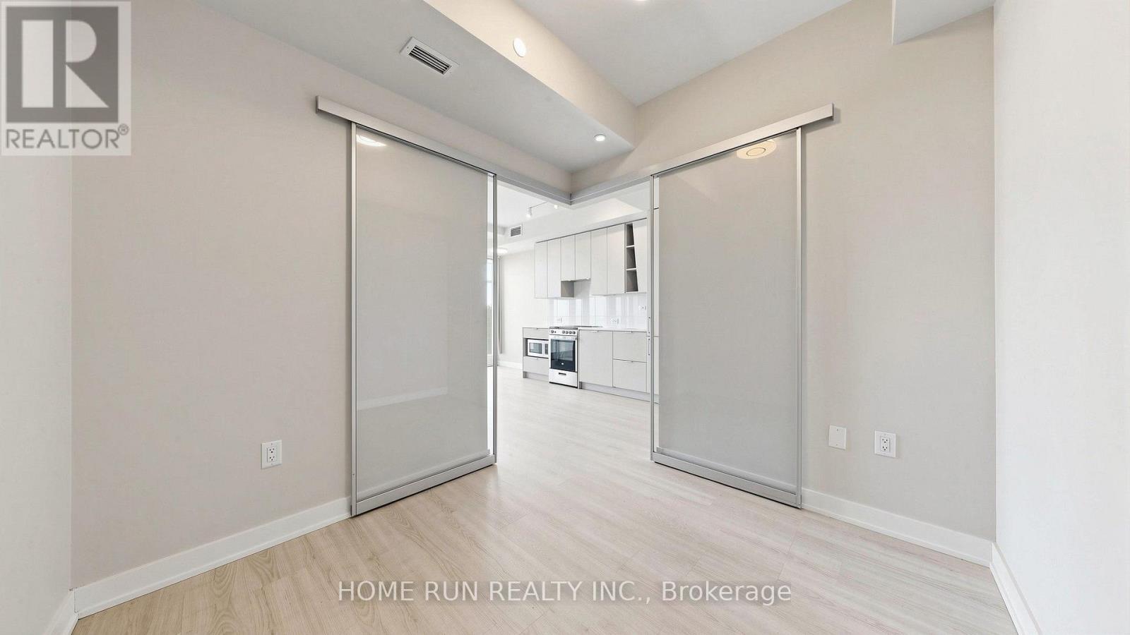 #1707 3883 QUARTZ ROAD - 22