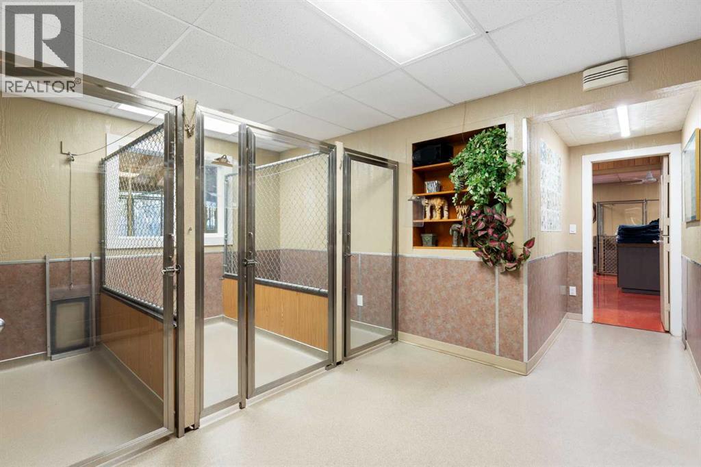 282063 Township Road 224A - Photo 31