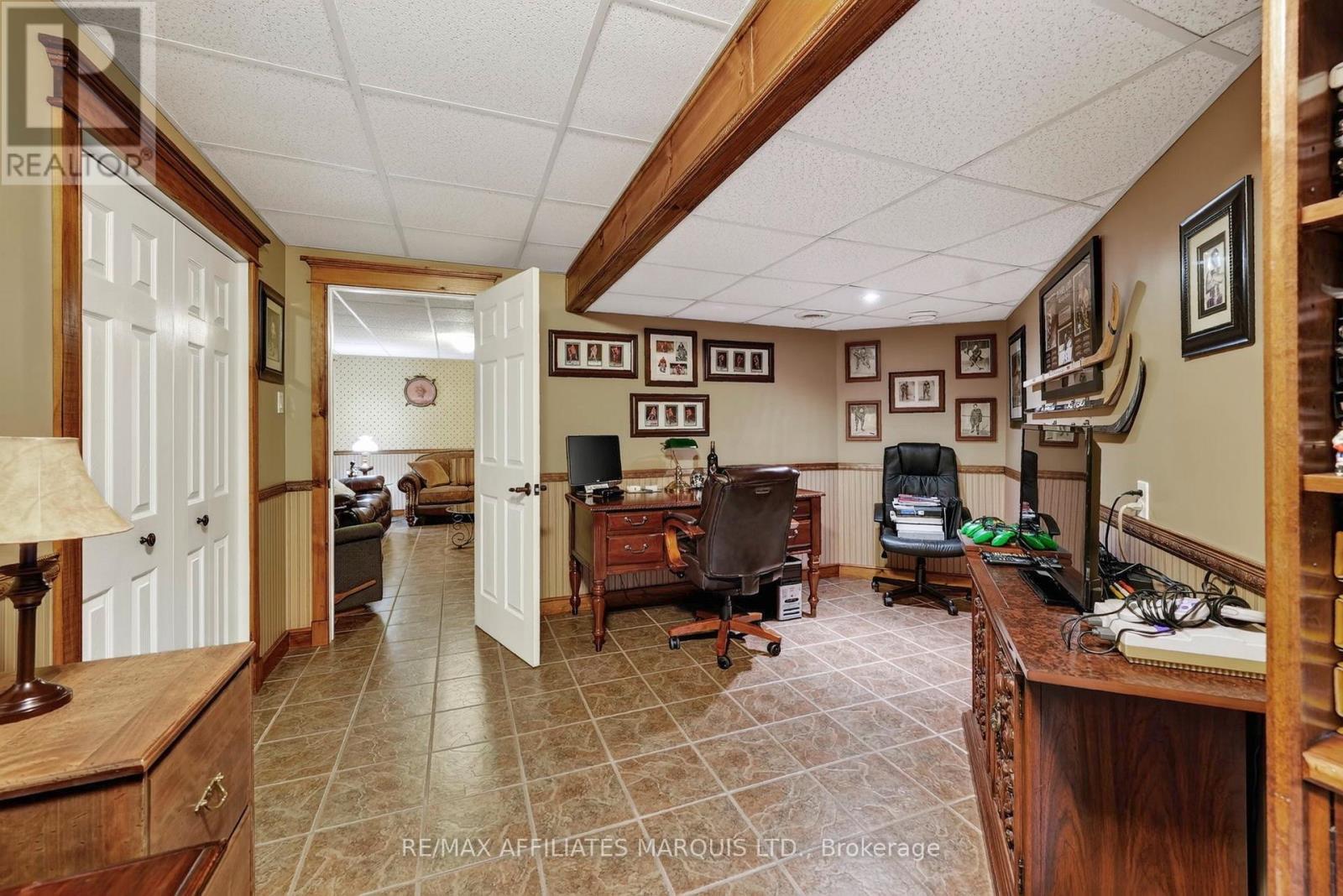 6242 SHANNON LANE - 40