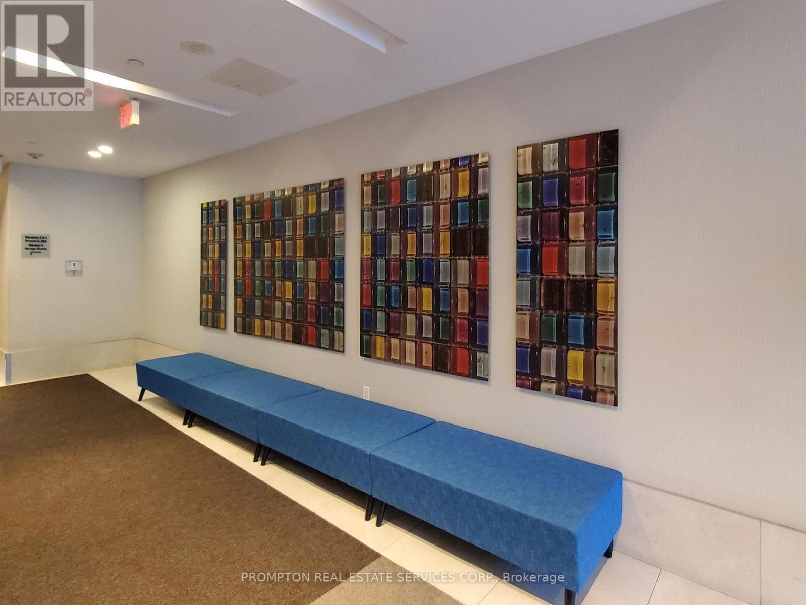 #905 832 BAY STREET - 50
