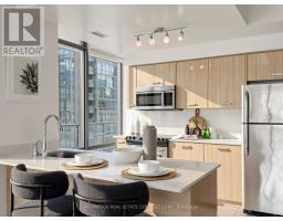 905 - 832 Bay Street, Toronto, ON M5S1Z6 Photo 12