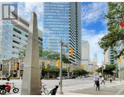 905 - 832 Bay Street, Toronto, ON M5S1Z6 Photo 47