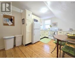 179-181 East Victoria Street, Amherst, NS B4H1Y7 Photo 40