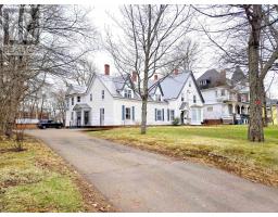 179-181 East Victoria Street, Amherst, NS B4H1Y7 Photo 6