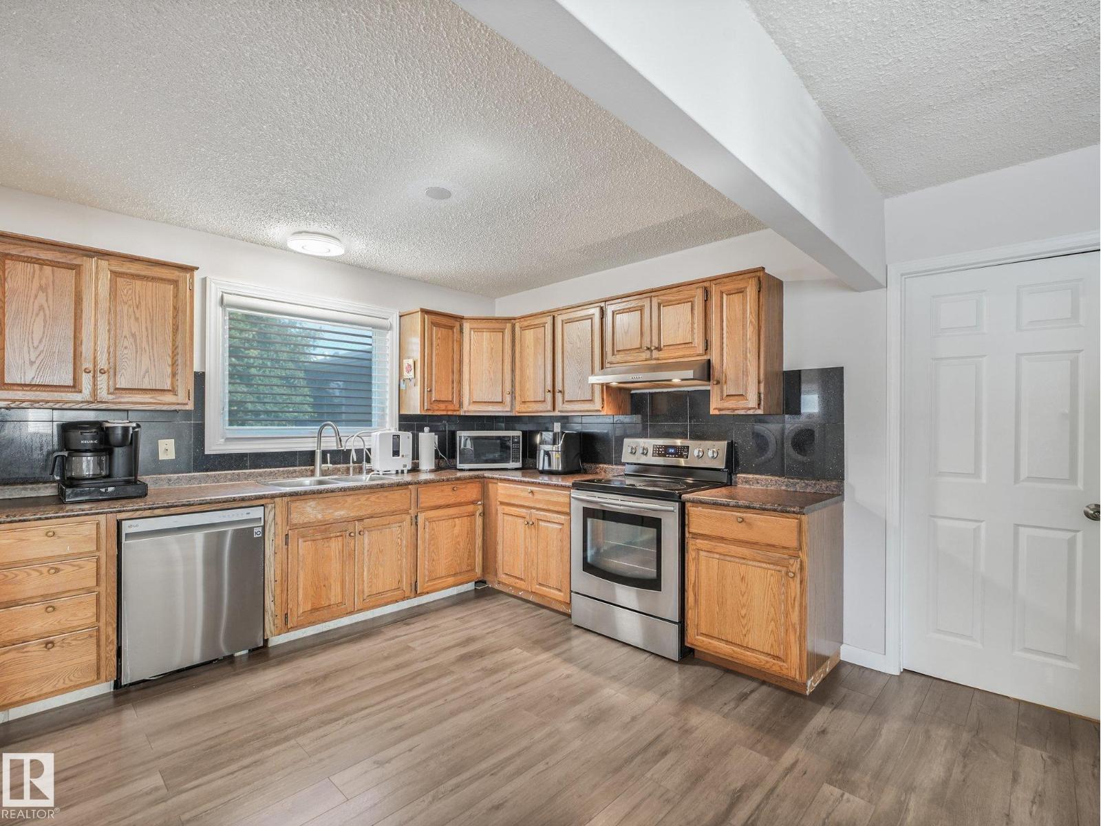 13616 61 ST NW - Image 14