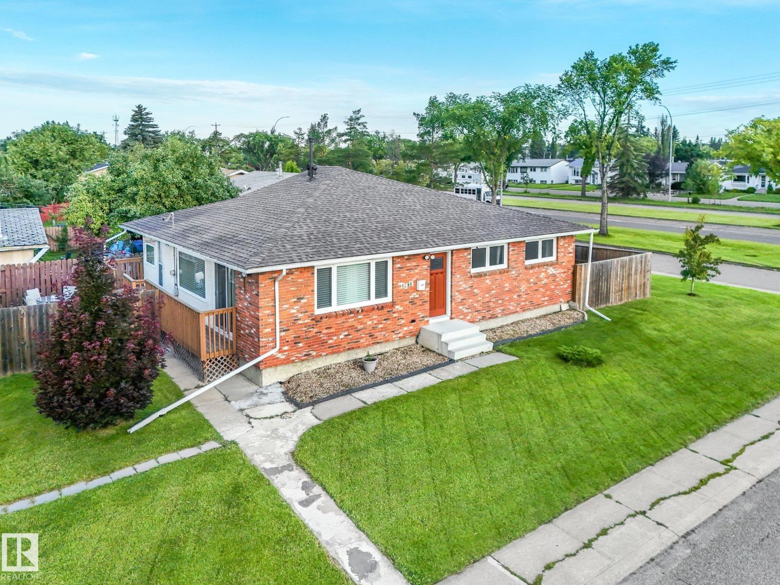 13616 61 ST NW - 1