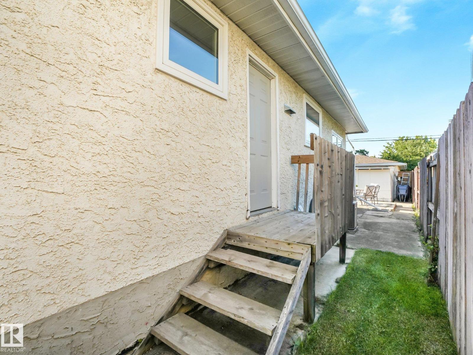 13616 61 ST NW - Image 42