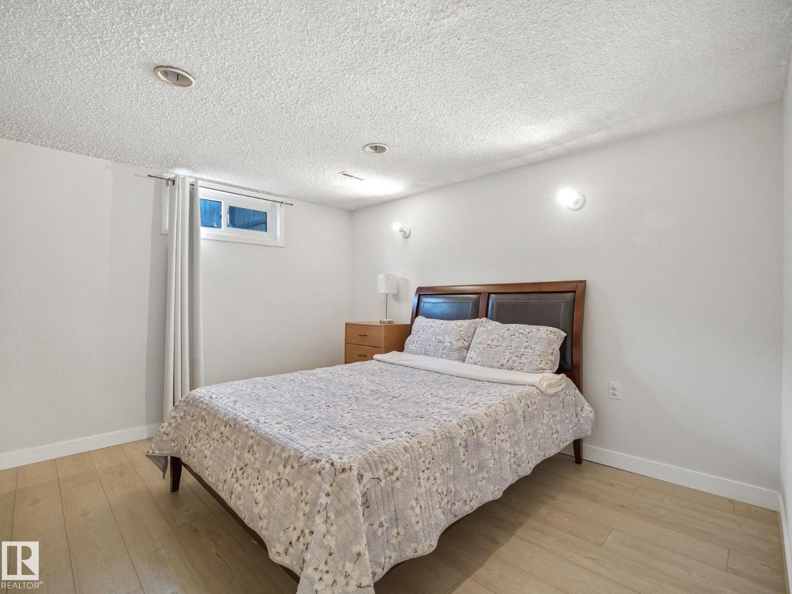 13616 61 ST NW - Image 25