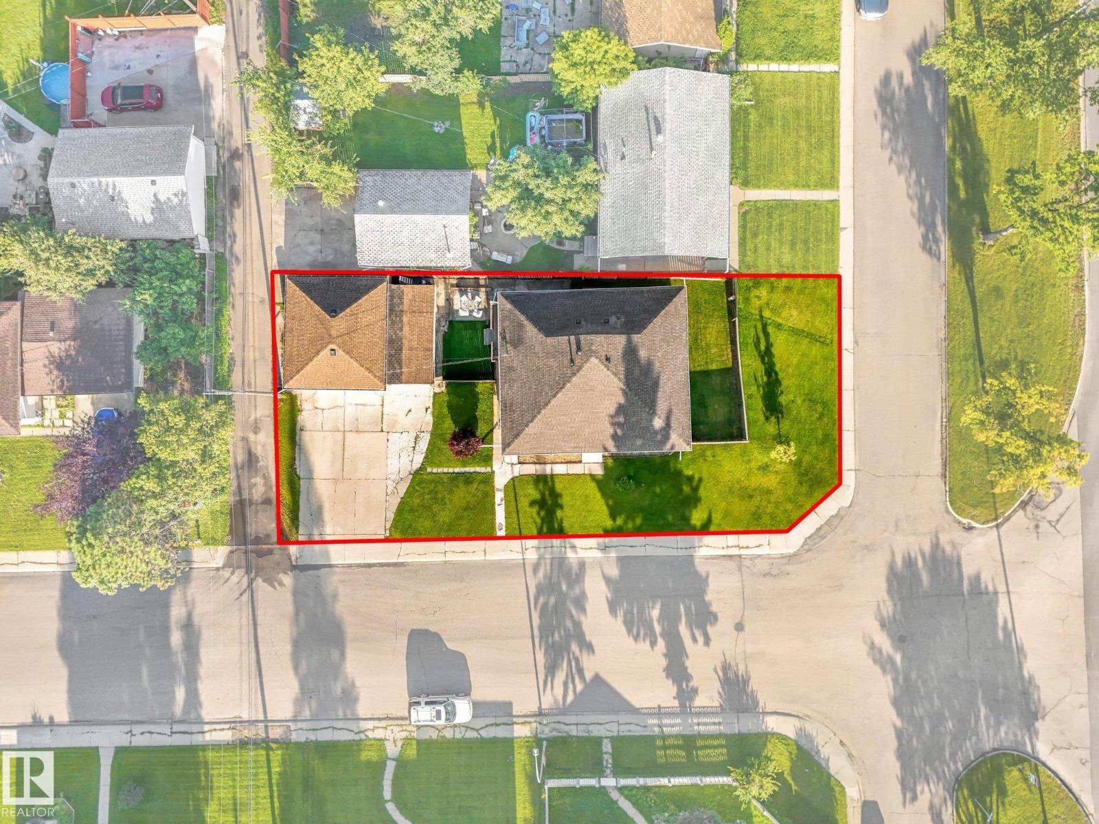 13616 61 ST NW - Image 50