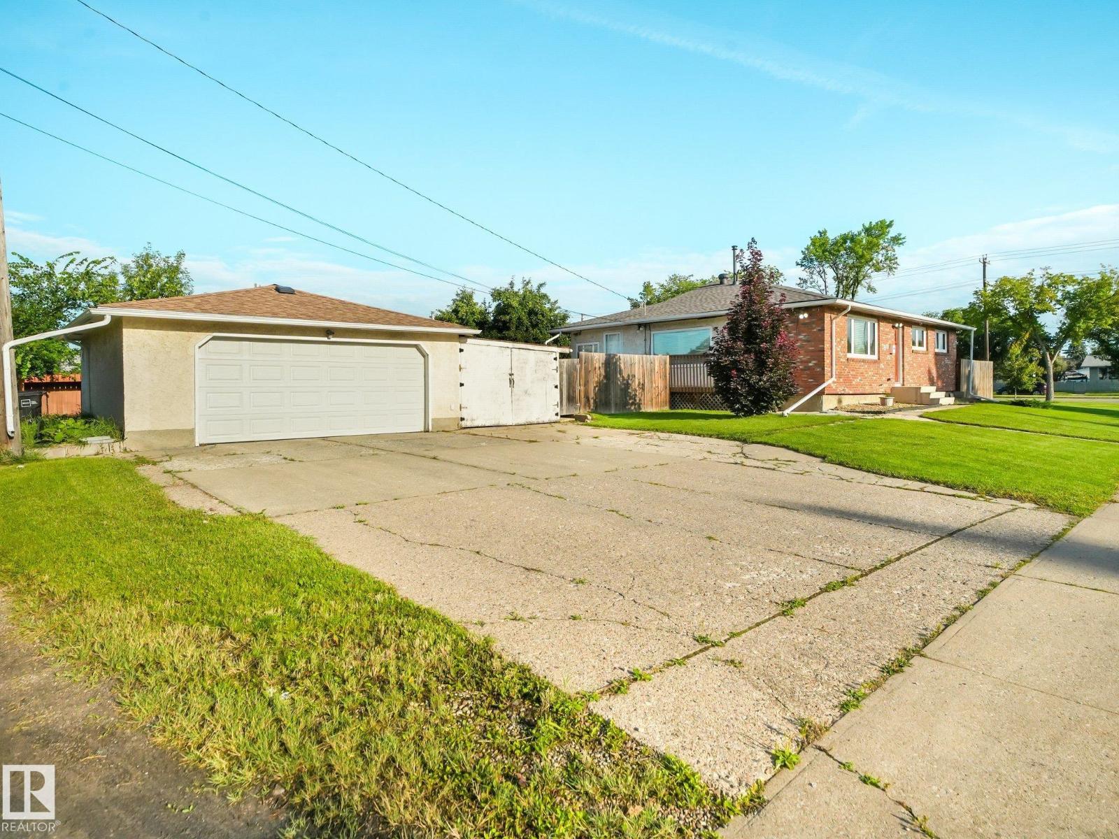 13616 61 ST NW - Image 35