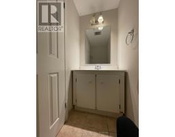 Bathroom - 1245 Shamir Crescent, Mississauga, ON L5C1L2 Photo 11