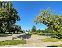 1245 Shamir Crescent, Mississauga, ON L5C1L2 Photo 14