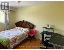 Primary Bedroom - 1245 Shamir Crescent, Mississauga, ON L5C1L2 Photo 6
