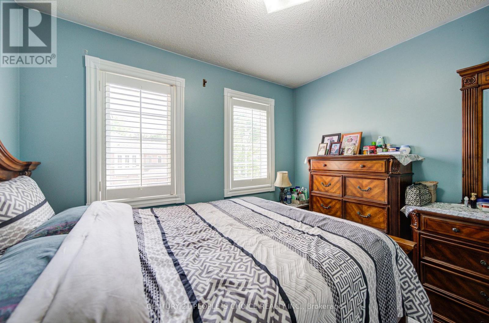 #42 7115 REXWOOD ROAD - 23
