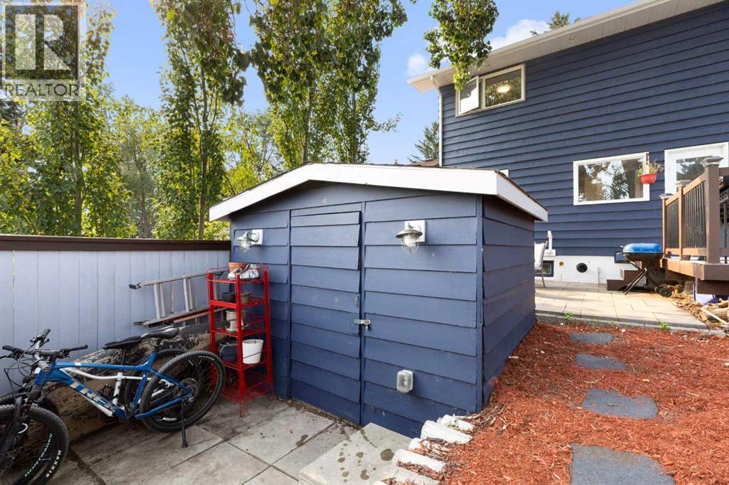 8 Midridge Bay SE - Image 36