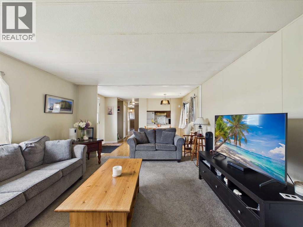 D12, 5500 Womacks, Blackfalds — photo 2