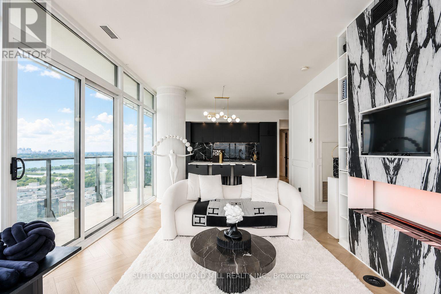 #2505 103 THE QUEENSWAY - Image 28
