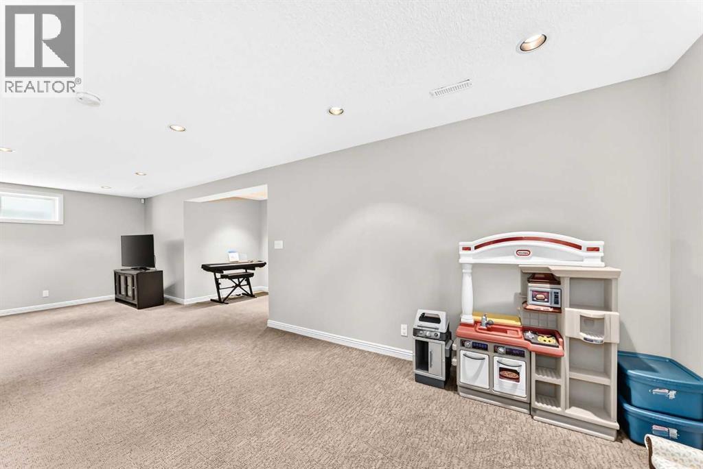 127 Royal Birch Way NW - Image 43