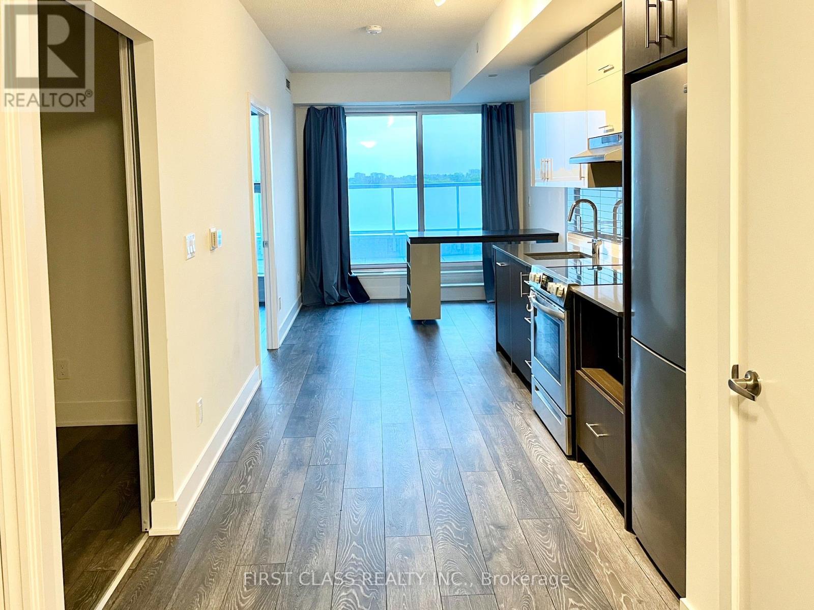 #620 188 FAIRVIEW MALL DRIVE - 3