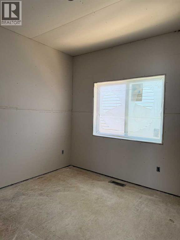 11 Vincent Gate - Image 3